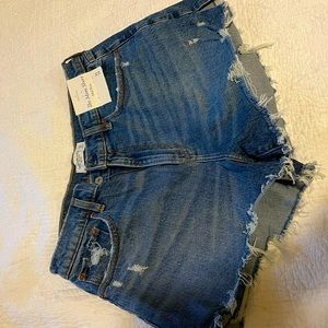 Abercrombie Mid Rise Mom Shorts, NWT! Sz 12/31